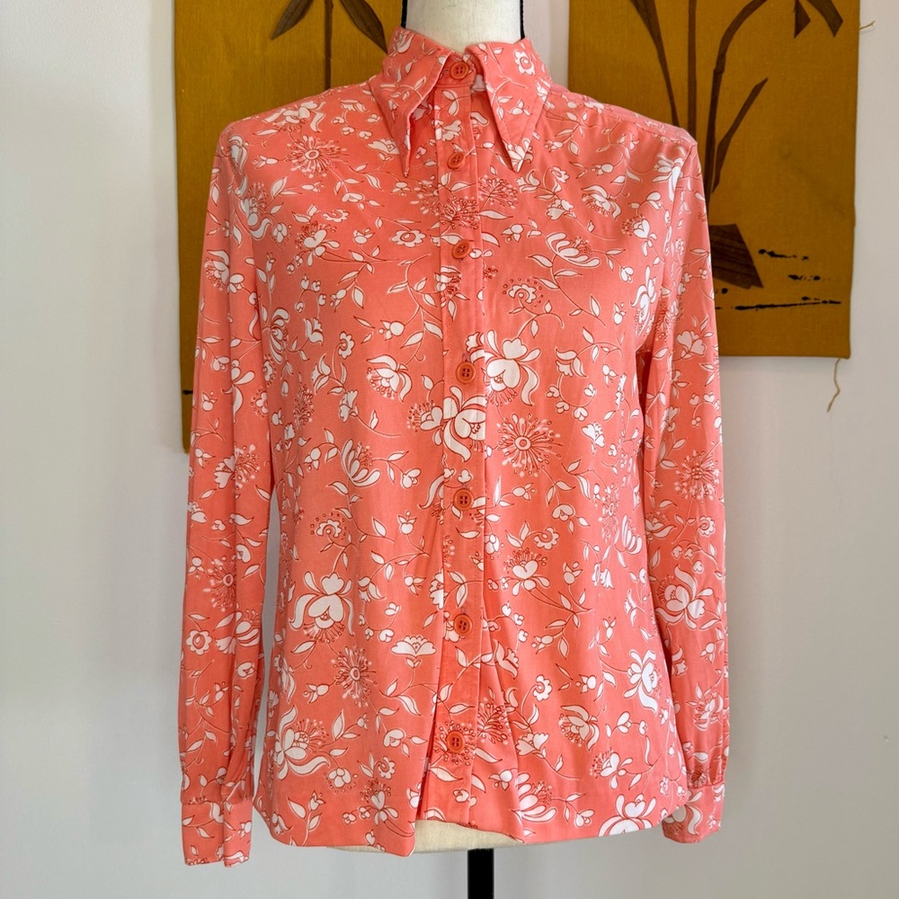 Vintage floral dagger collar button up
